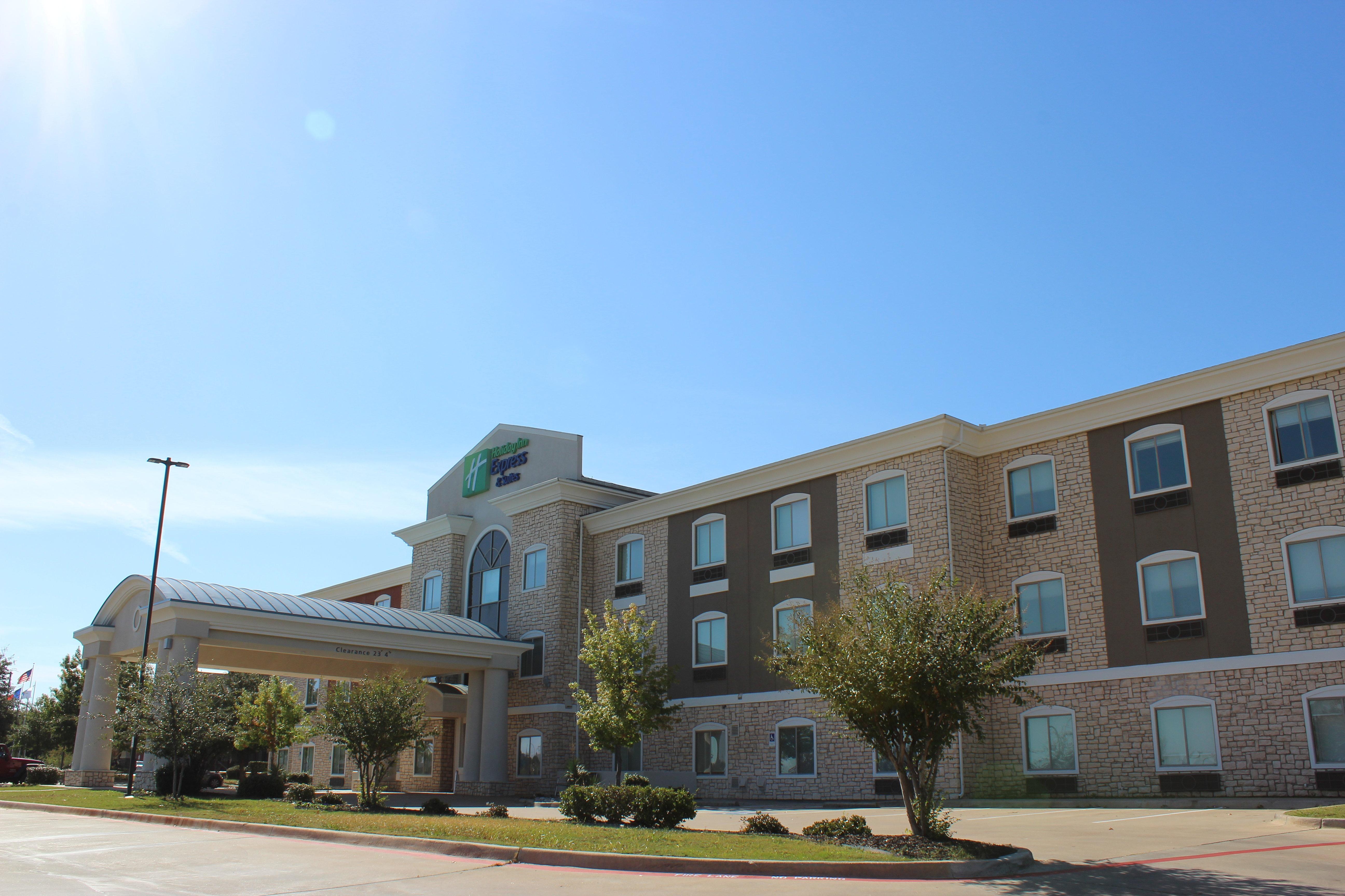 Holiday Inn Express Hotel & Suites Mansfield By Ihg Exterior photo