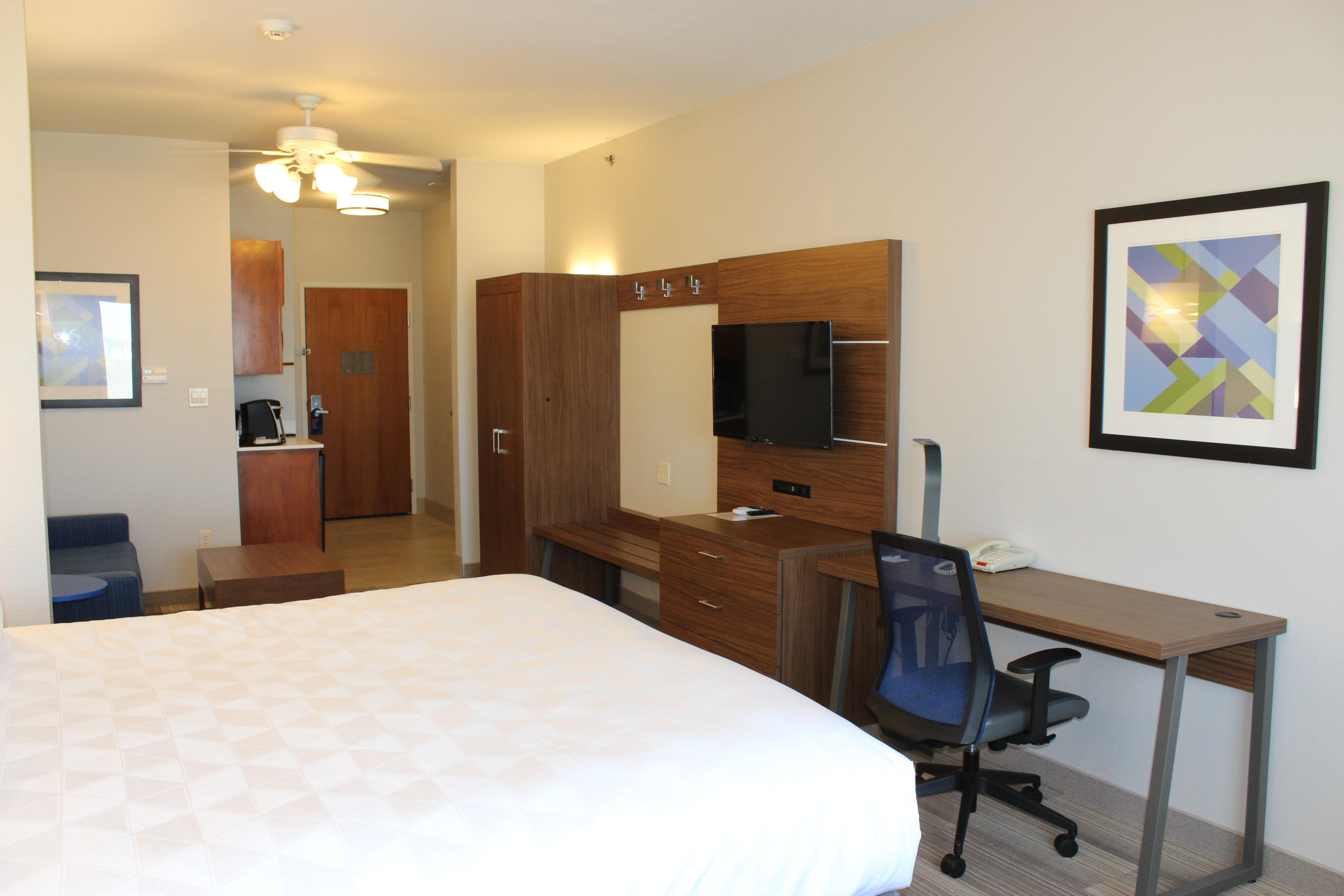 Holiday Inn Express Hotel & Suites Mansfield By Ihg Exterior photo