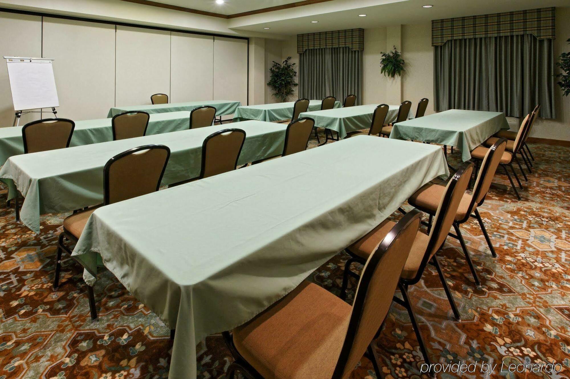 Holiday Inn Express Hotel & Suites Mansfield By Ihg Exterior photo
